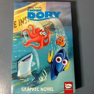 Disney/Pixar Finding Dory Graphic Novel by Disney/Pixar